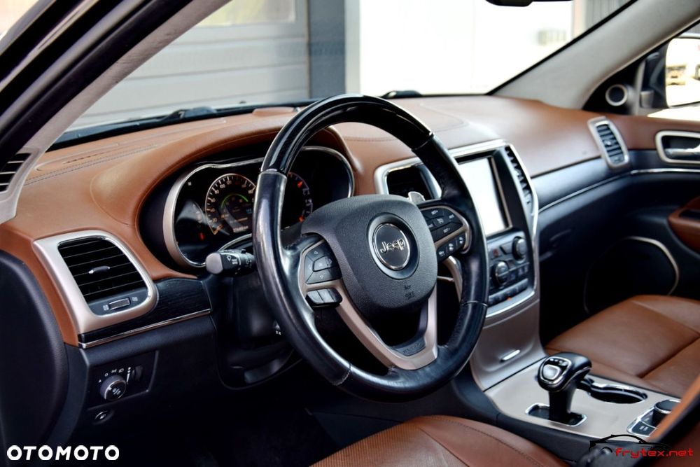 Jeep Grand Cherokee - 19