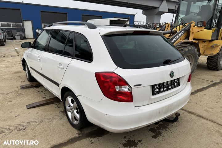 Aripa fata stanga Skoda Fabia 2 [facelift] [2010 - 2014] - 5