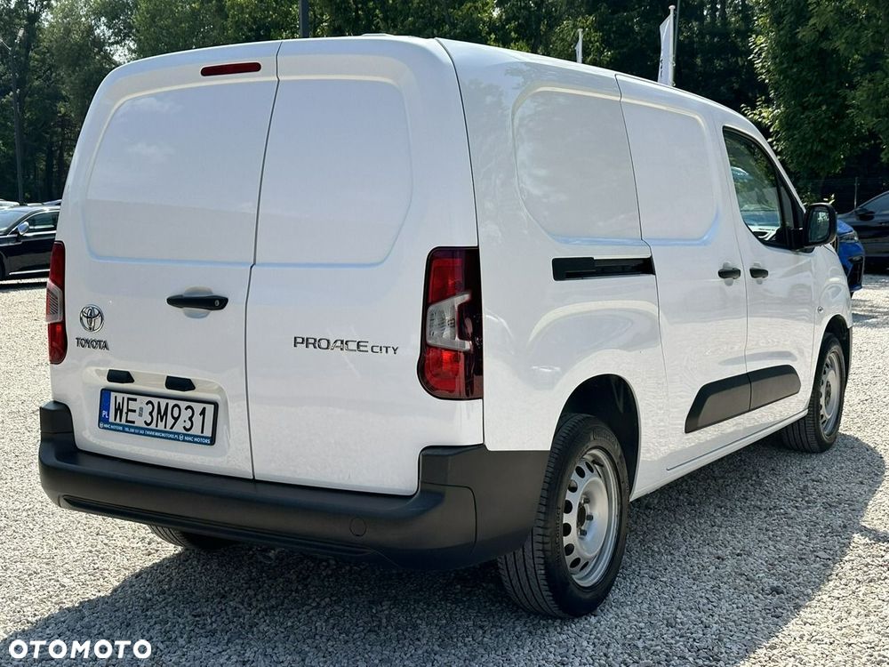 Toyota Proace City - 7