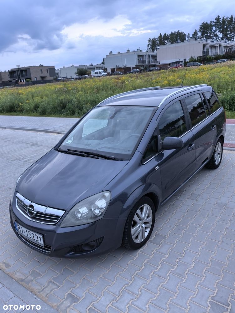 Opel Zafira - 2