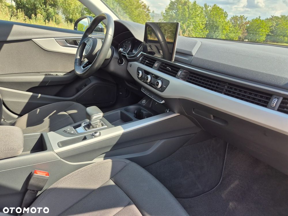 Audi A4 - 12