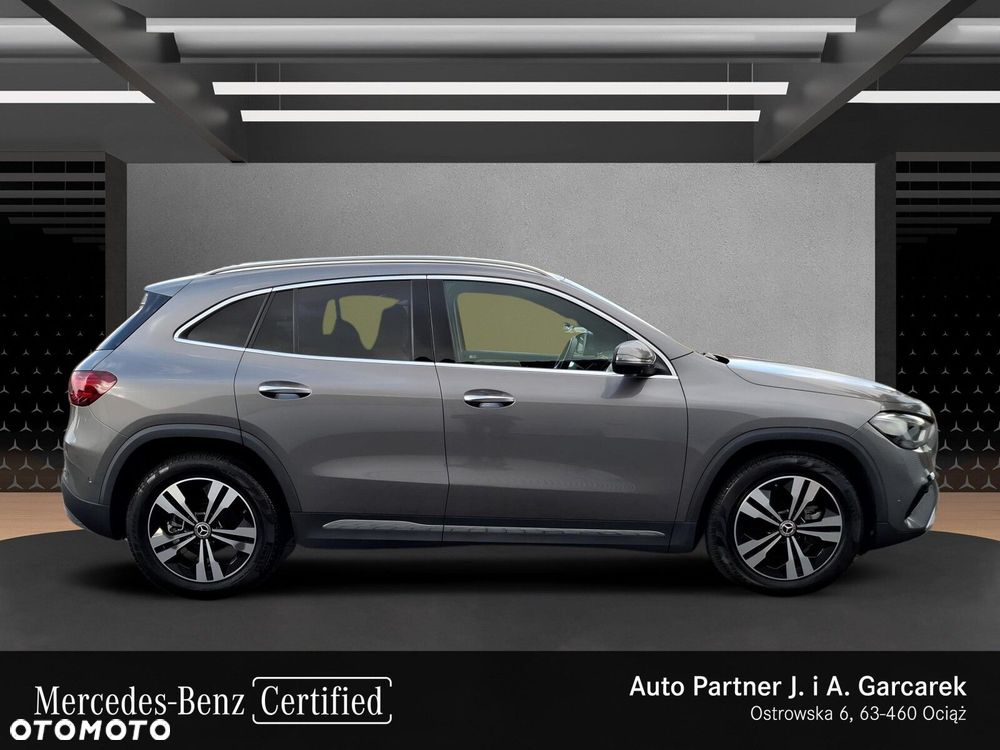 Mercedes-Benz GLA 200 d Progressive - 8