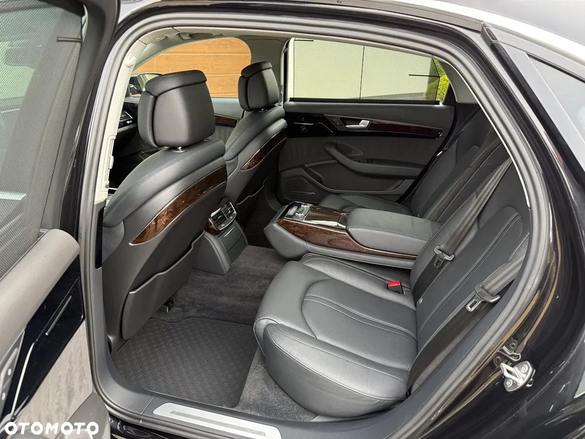 Audi A8 4.0 TFSI L Quattro - 35