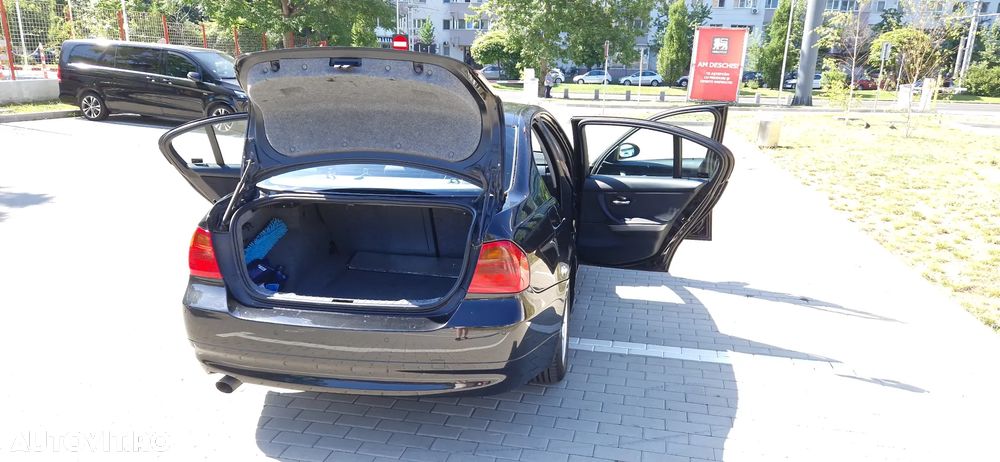 BMW Seria 3 - 17