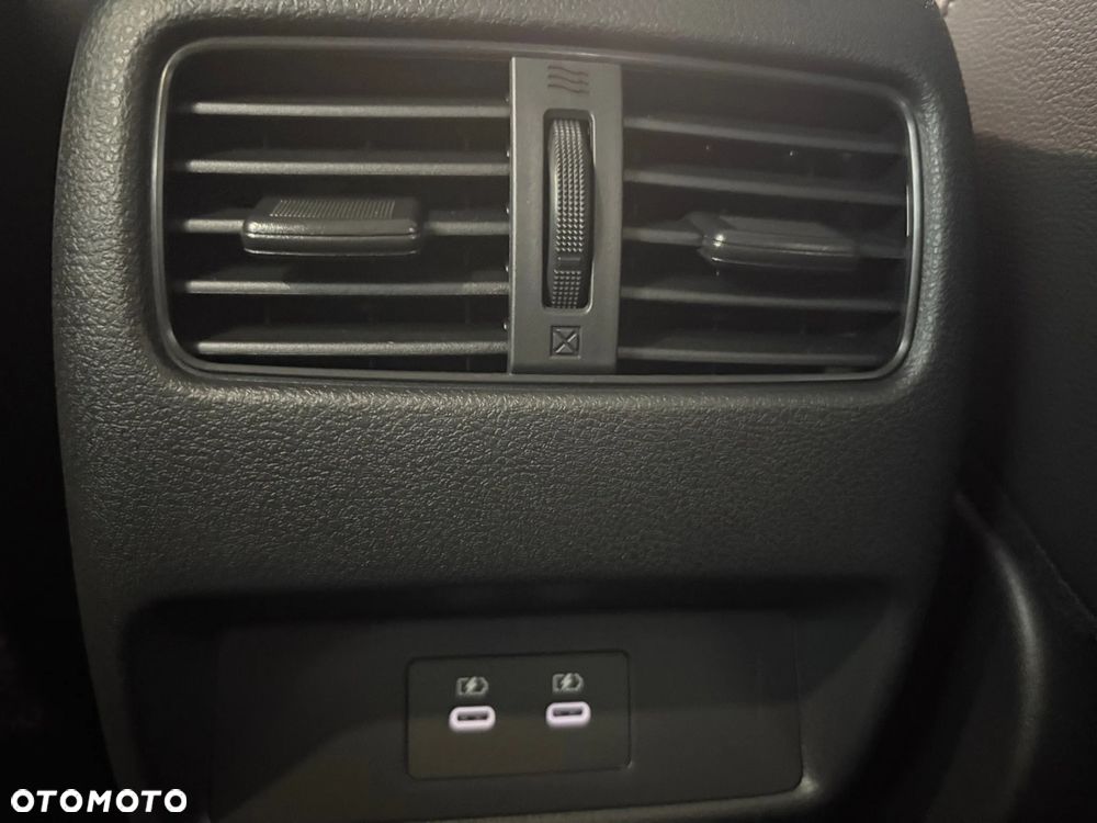 Nissan Qashqai 1.3 DIG-T mHEV N-Connecta Xtronic - 26