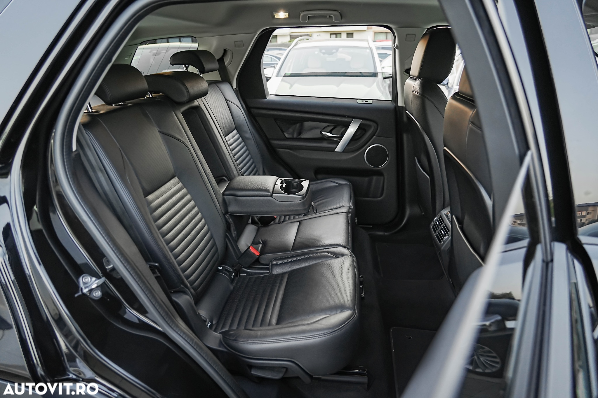 Land Rover Discovery Sport 2.0 D150 MHEV - 10