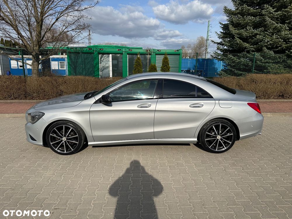 Mercedes-Benz CLA 180 UrbanStyle Edition - 13