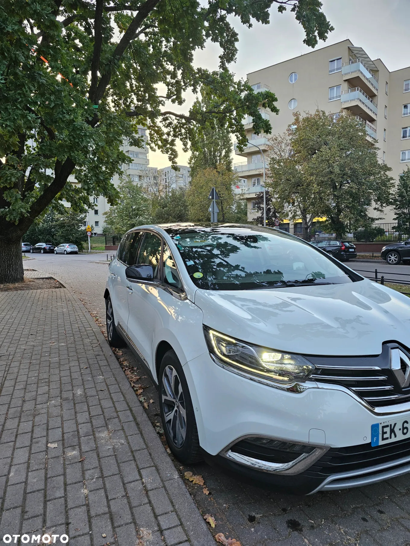 Renault Espace 1.6 dCi Energy Magnetic EDC 7os - 3