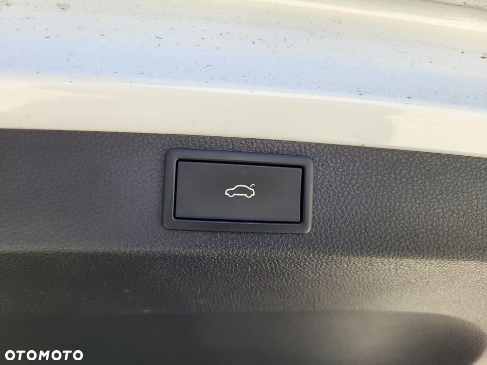 Skoda Karoq 2.0 TDI SCR DSG Ambition - 15