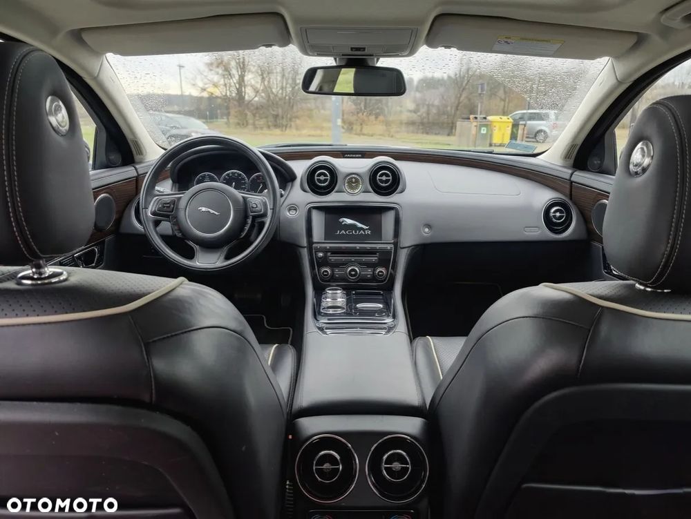 Jaguar XJ 3.0 V6 Kompressor AWD Portfolio - 6
