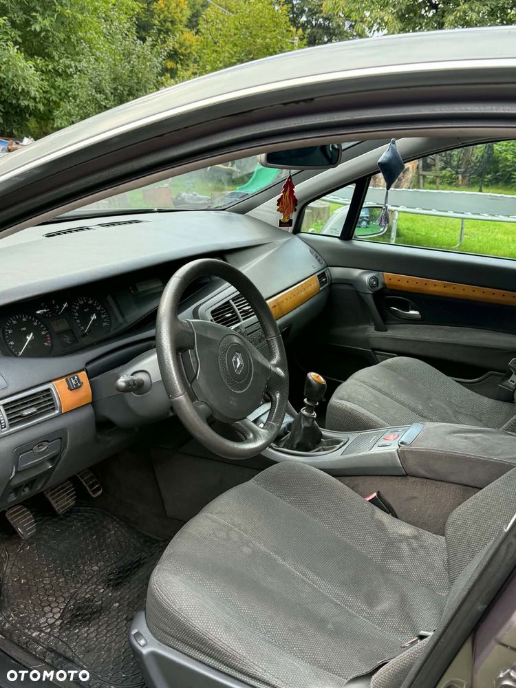 Renault Vel Satis - 8