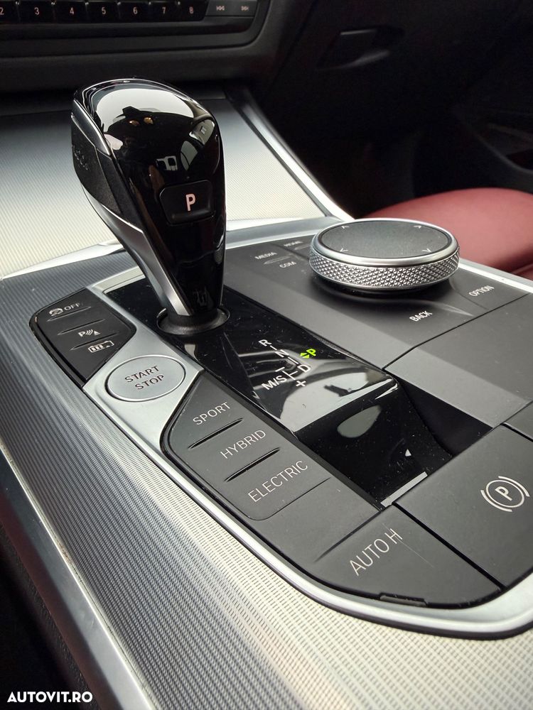 BMW Seria 3 330e Aut. Luxury Line - 9