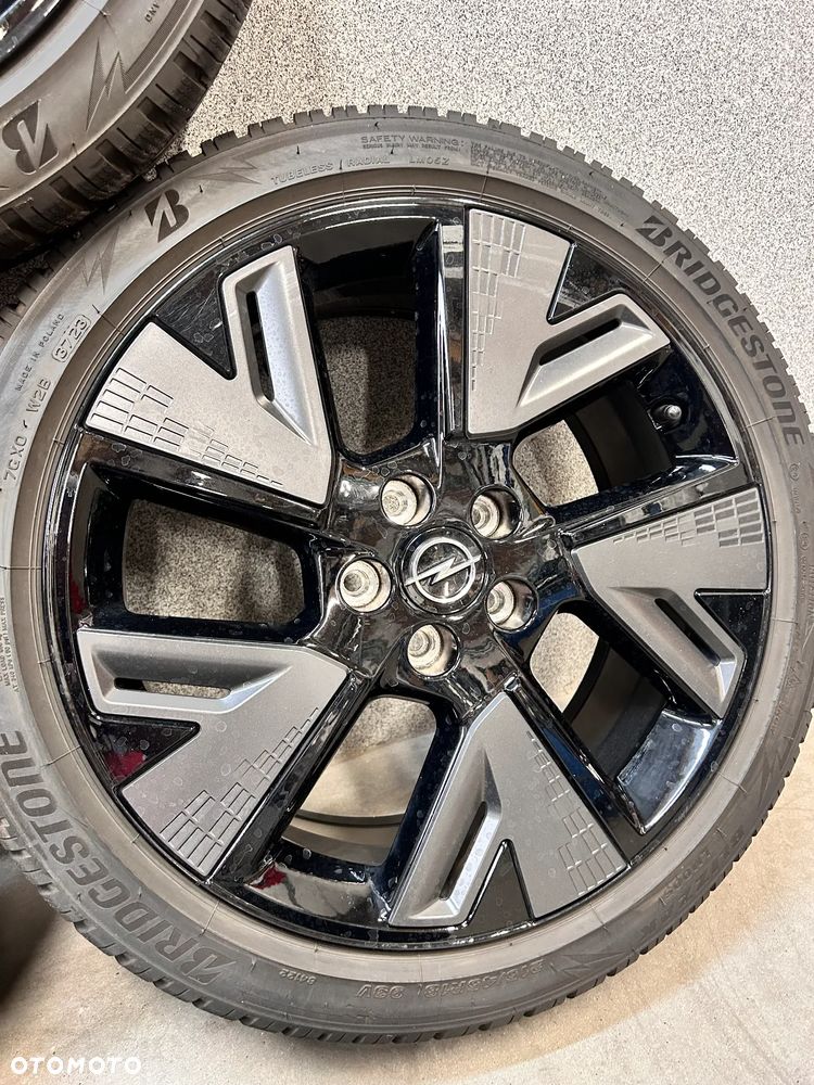 4 KOŁA ZIMOWE OPEL ASTRA L 18'' BRIDGESTONE 215/45/18  93V ,7,5J ET44  GM: 01021C 09 , 9850014180 - 4