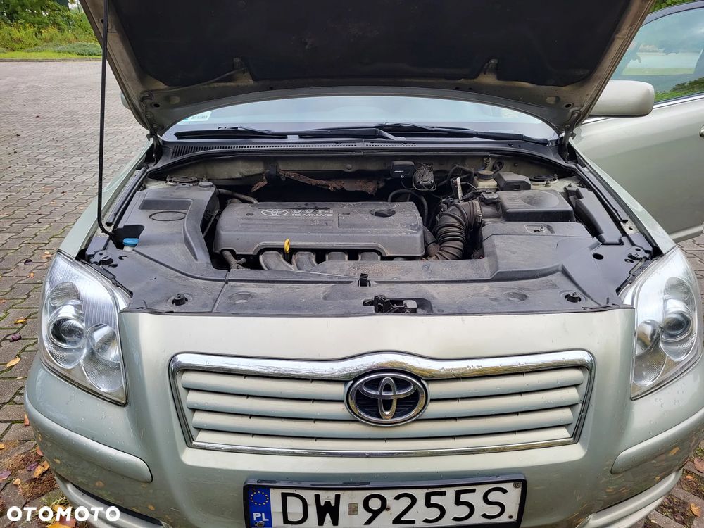Toyota Avensis 1.6 VVT-i Luna - 5
