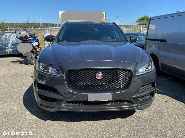 Jaguar F-Pace - 3