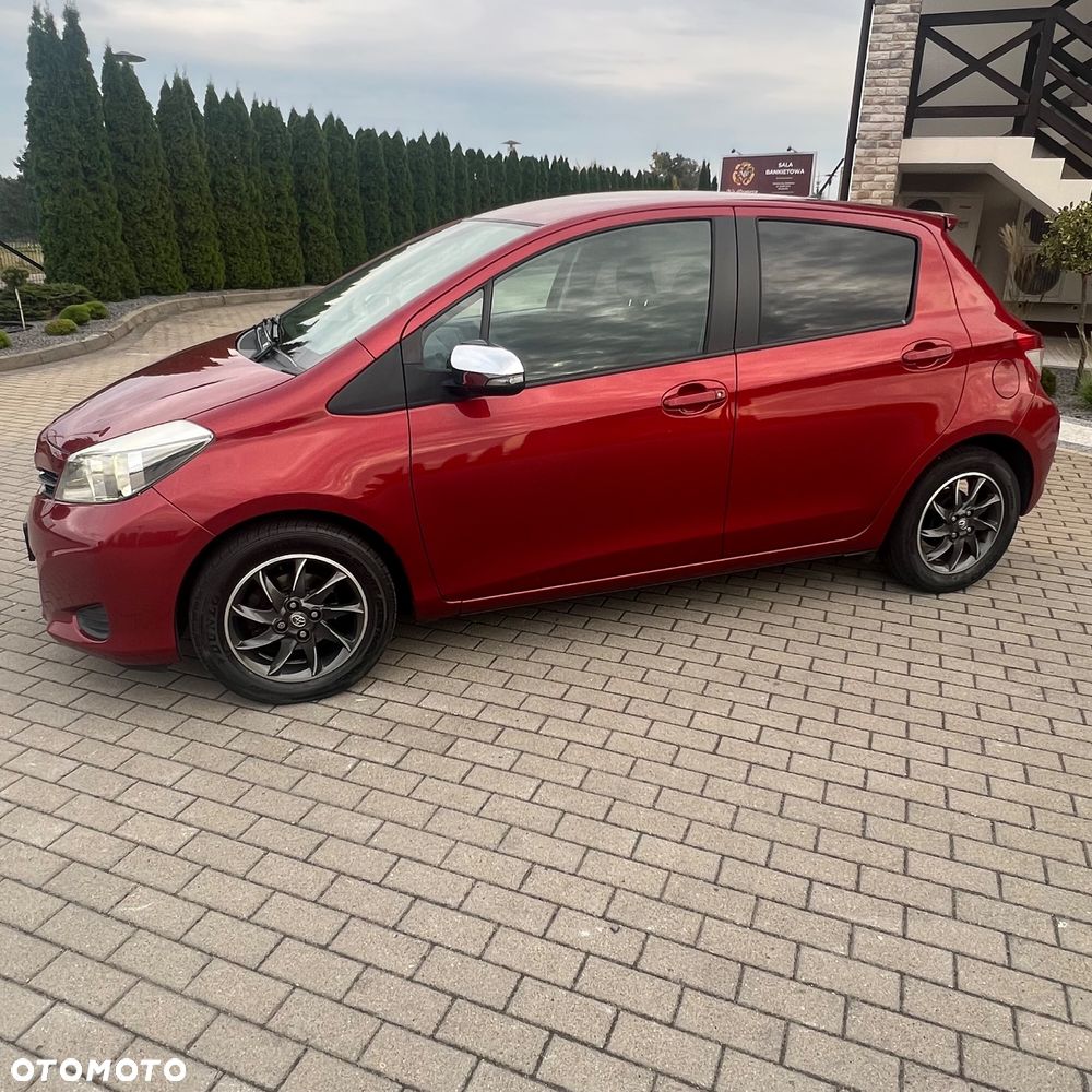 Toyota Yaris 1.33 VVT-i Executive - 5