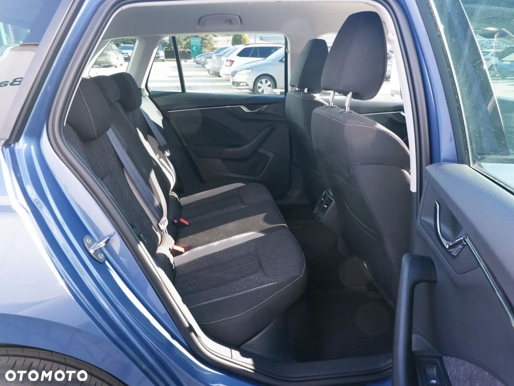 Skoda Kamiq 1.0 TSI Style - 17