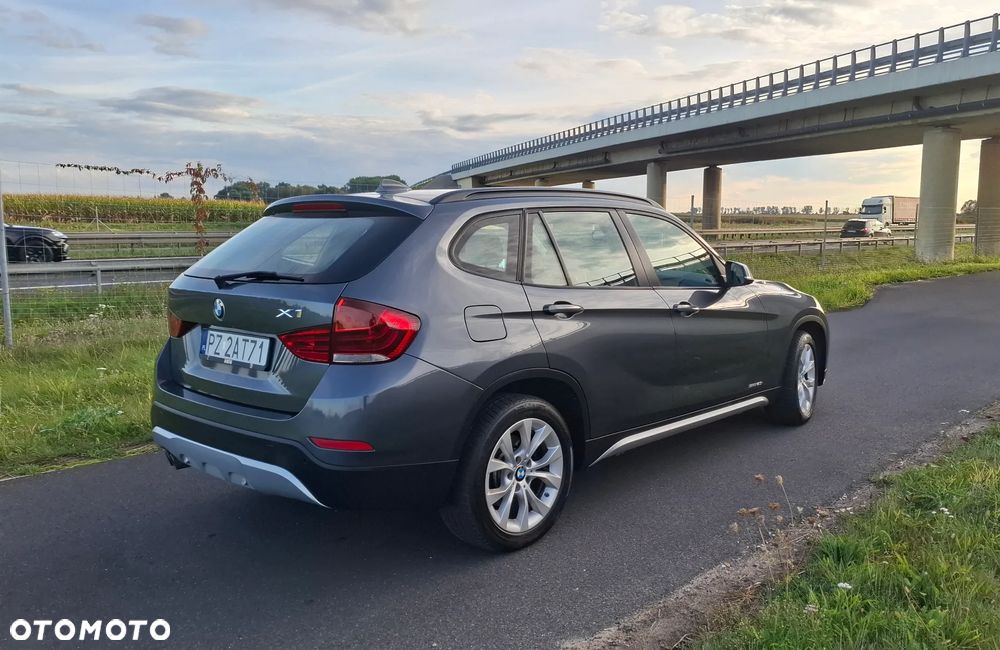 BMW X1 sDrive20i xLine - 2