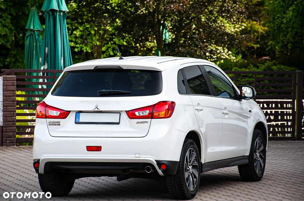 Mitsubishi ASX - 10