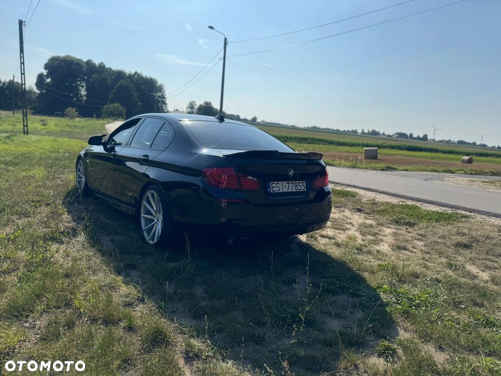 BMW Seria 5 528i - 3