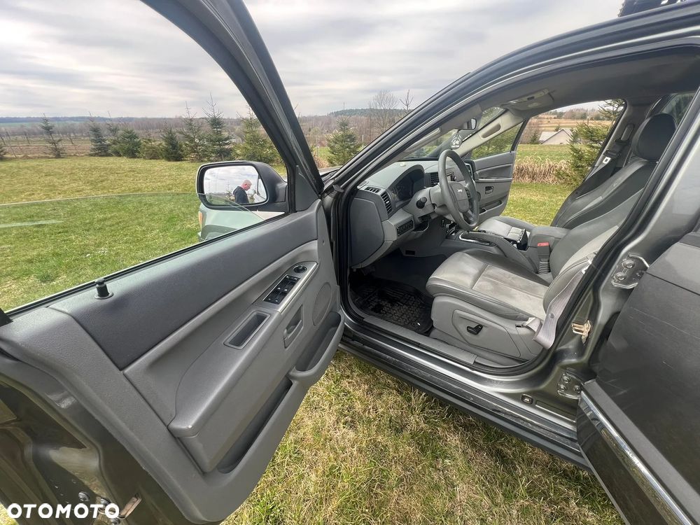 Jeep Grand Cherokee - 2