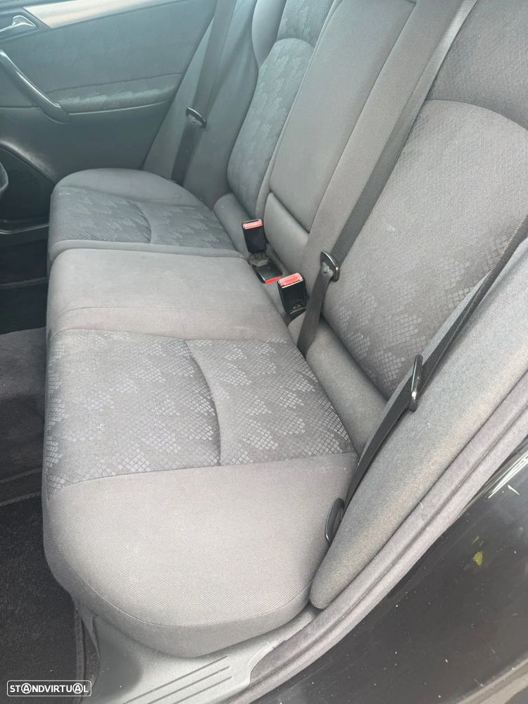 Mercedes-Benz C 220 CDi Avantgarde - 12