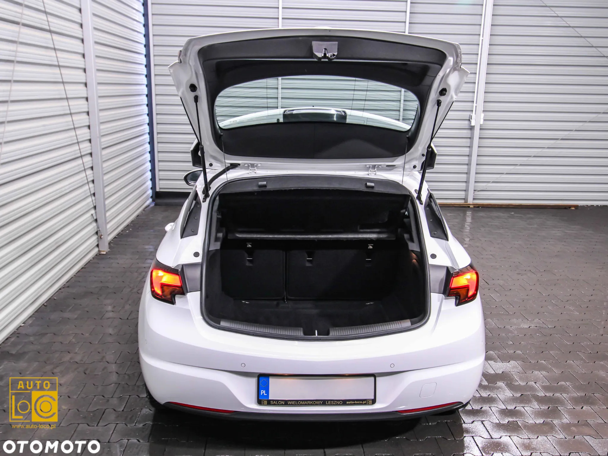 Opel Astra V 1.2 T Edition S&S - 12