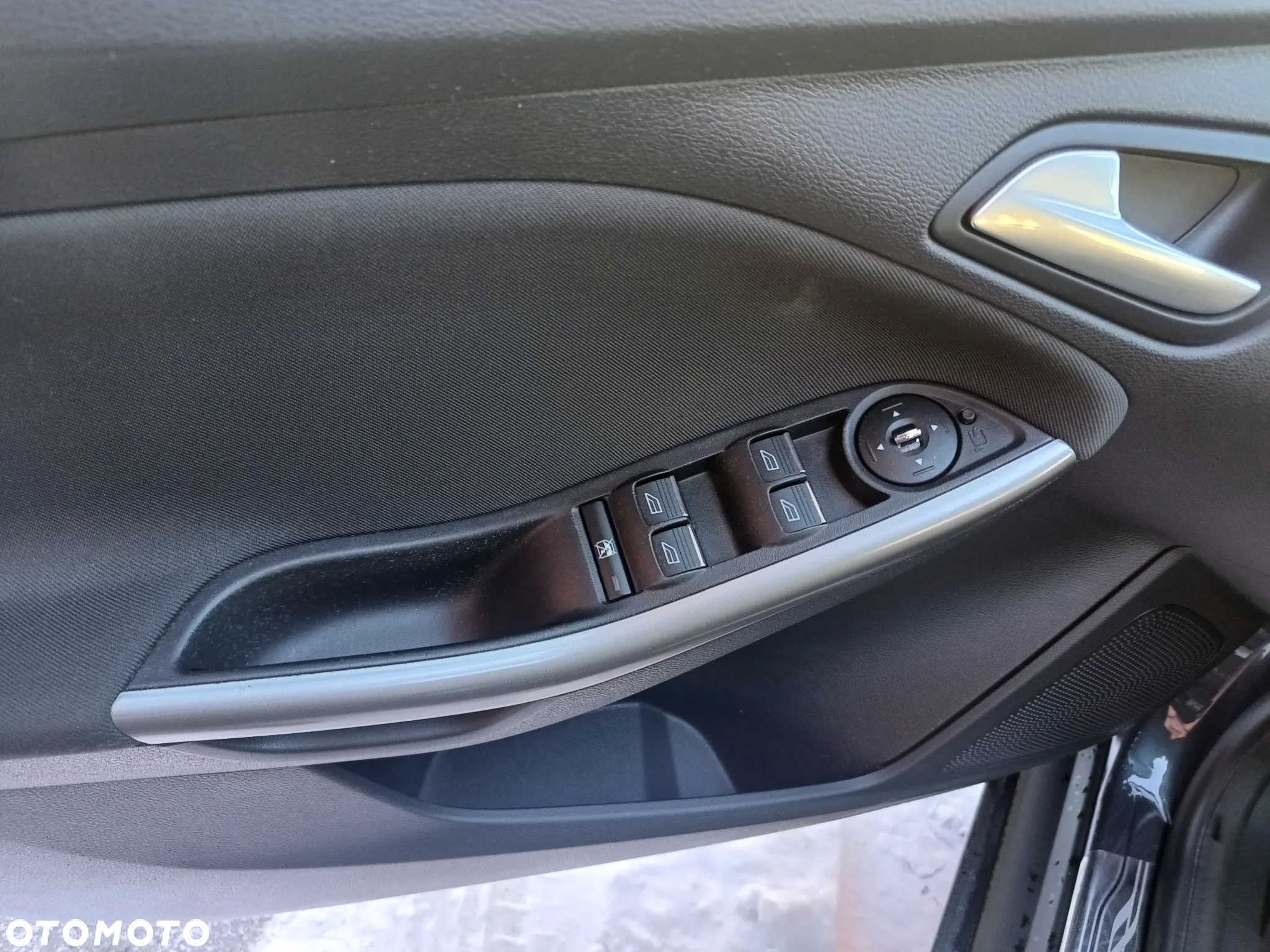 Ford Focus 1.0 EcoBoost 99g Start-Stopp-System Business Edition - 3