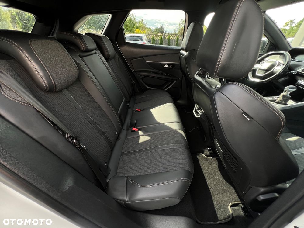 Peugeot 3008 1.5 BlueHDi GT S&S - 27
