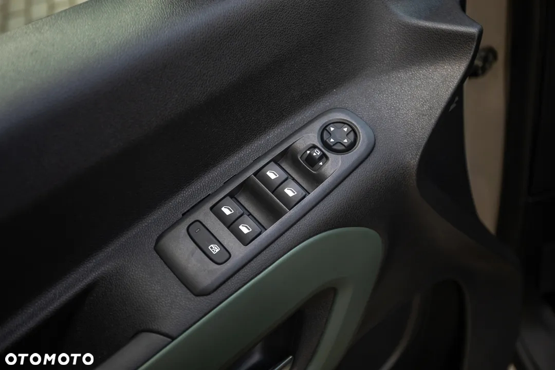 Citroën Berlingo MPV M BlueHDi 130 EAT8 SHINE - 27