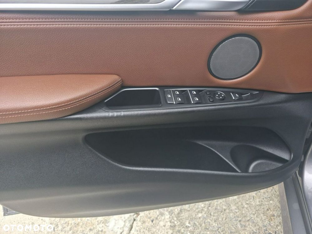 BMW X5 xDrive30d - 14