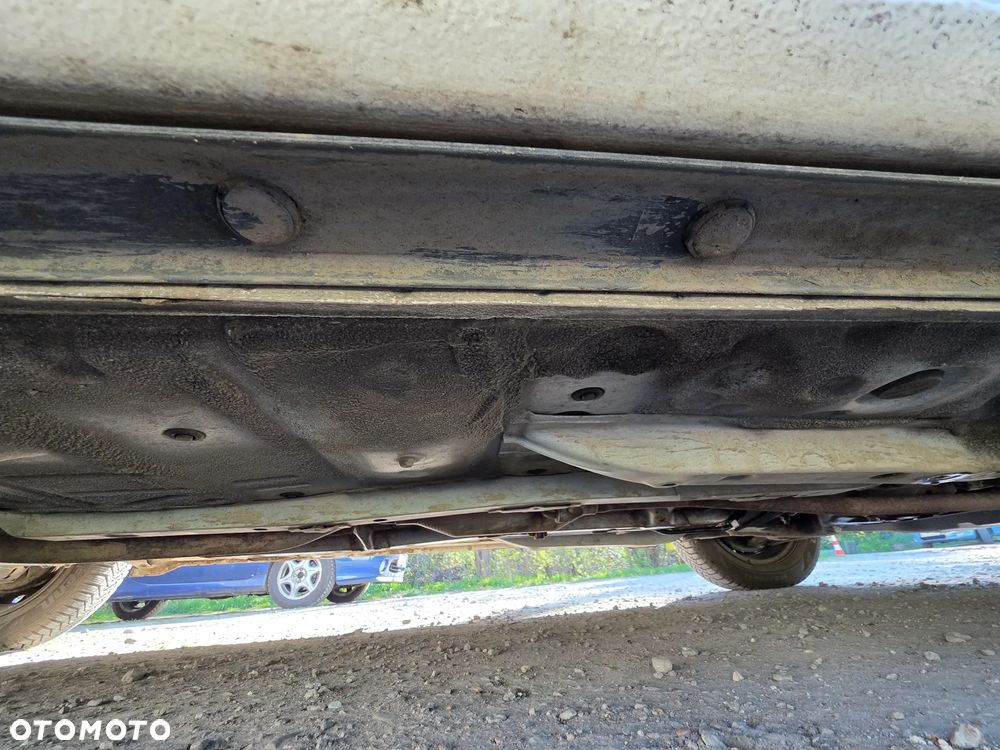 Toyota Yaris 1.0 Luna A/C - 16