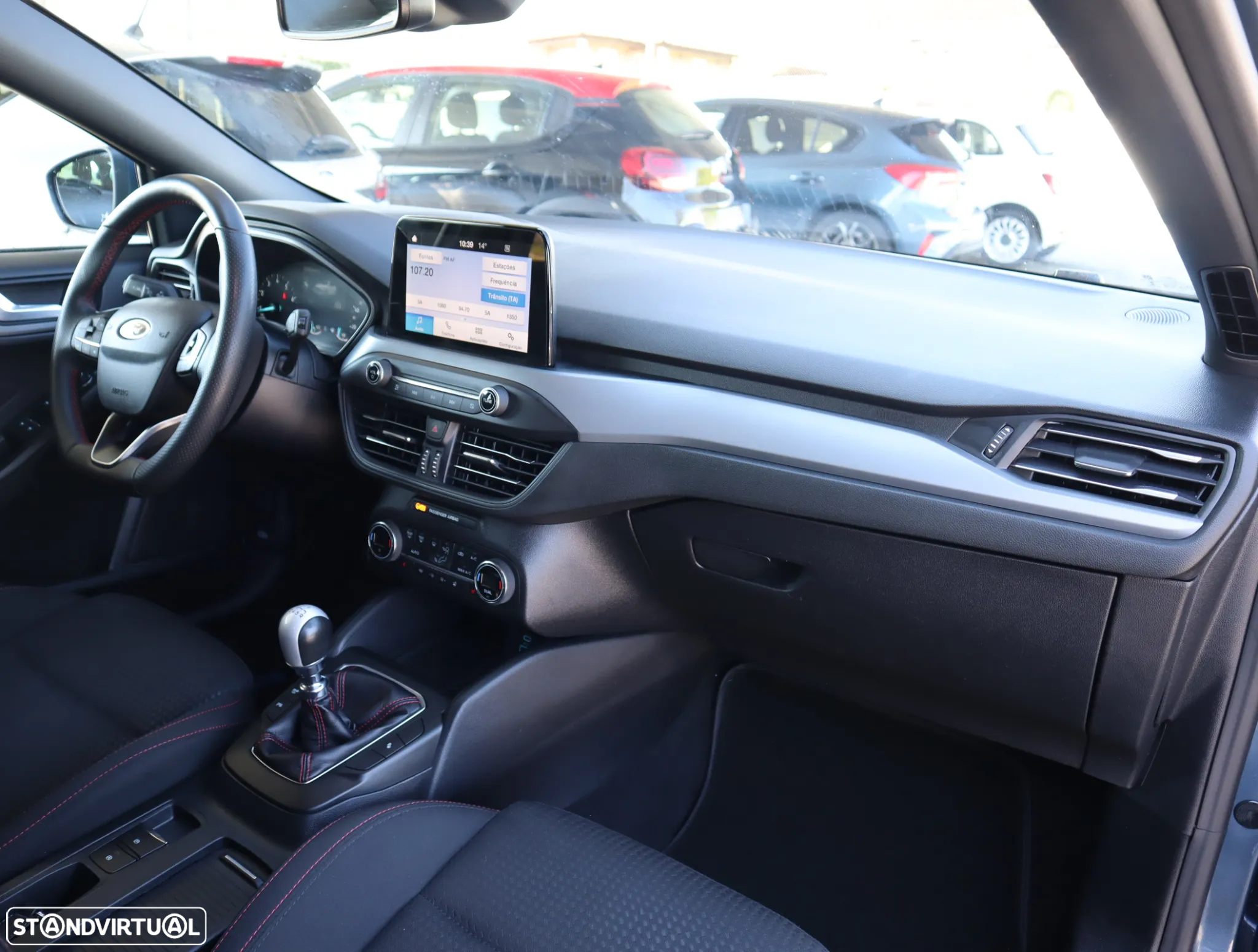 Ford Focus 1.0 EcoBoost MHEV ST-Line - 4