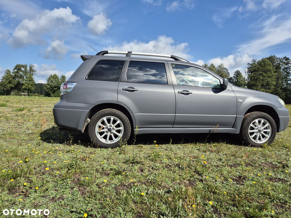 Mitsubishi Outlander 2.0 Comfort 4WD - 9