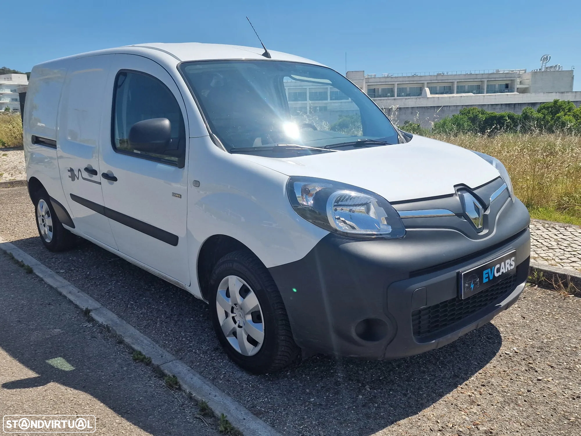 Renault kangoo ZE 33 - 12