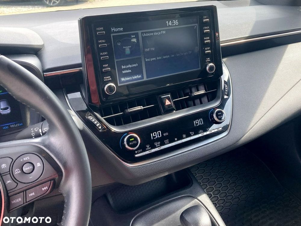 Toyota Corolla 1.8 Hybrid Comfort - 21