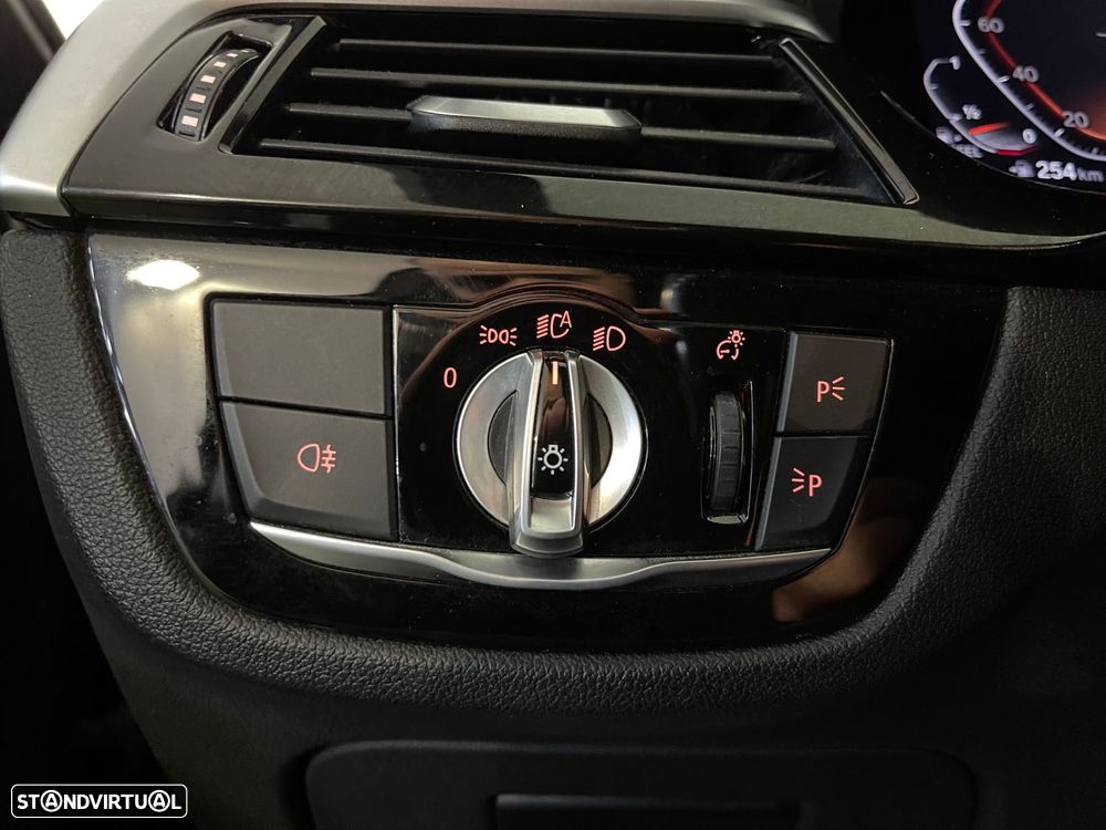 BMW 520 d Pack M Auto - 37