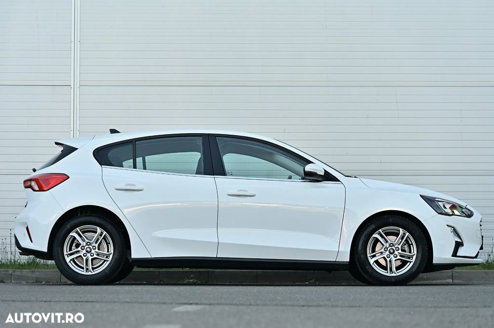 Ford Focus 1.0 EcoBoost Trend Edition - 13