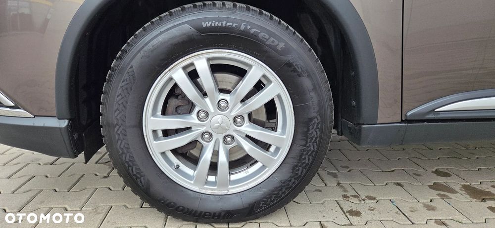 Mitsubishi Outlander 2.0 2WD Diamant Edition - 13