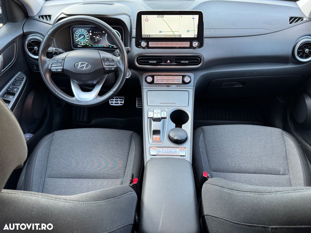 Hyundai KONA - 18