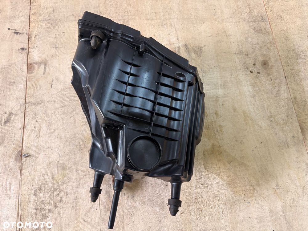 Obudowa filtra powietrza Audi Q5 2.0tdi 80A FY - 2