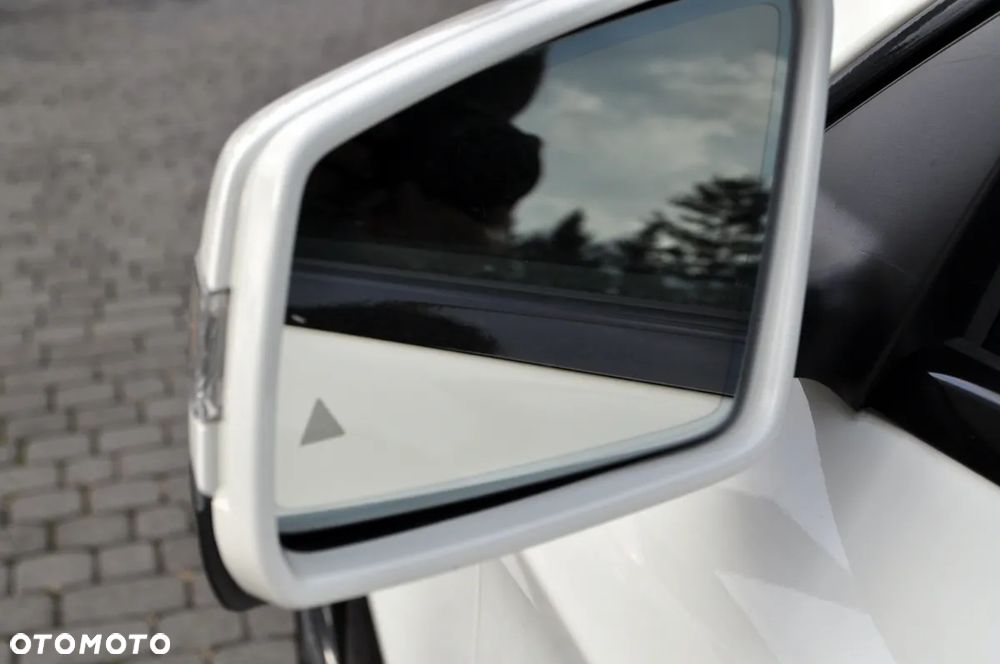 Mercedes-Benz CLA 250 4Matic 7G-DCT AMG Line - 15