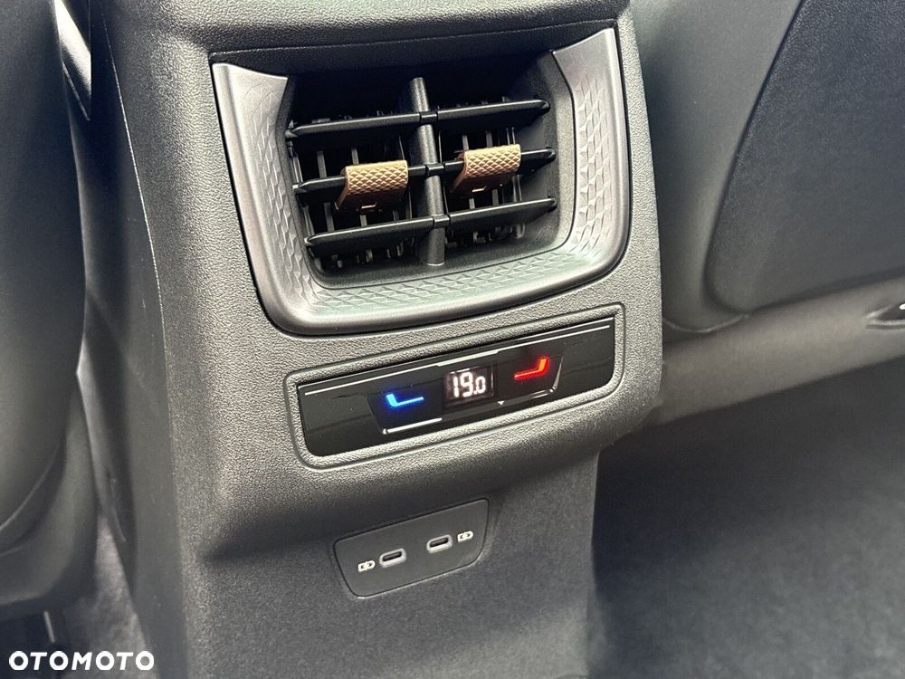 Cupra Terramar 2.0 TSI 4Drive VZ DSG - 34