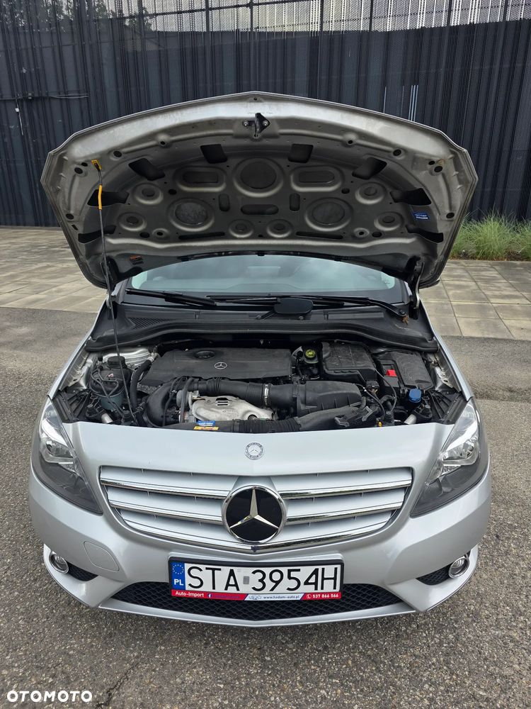 Mercedes-Benz Klasa B 180 (BlueEFFICIENCY) - 3