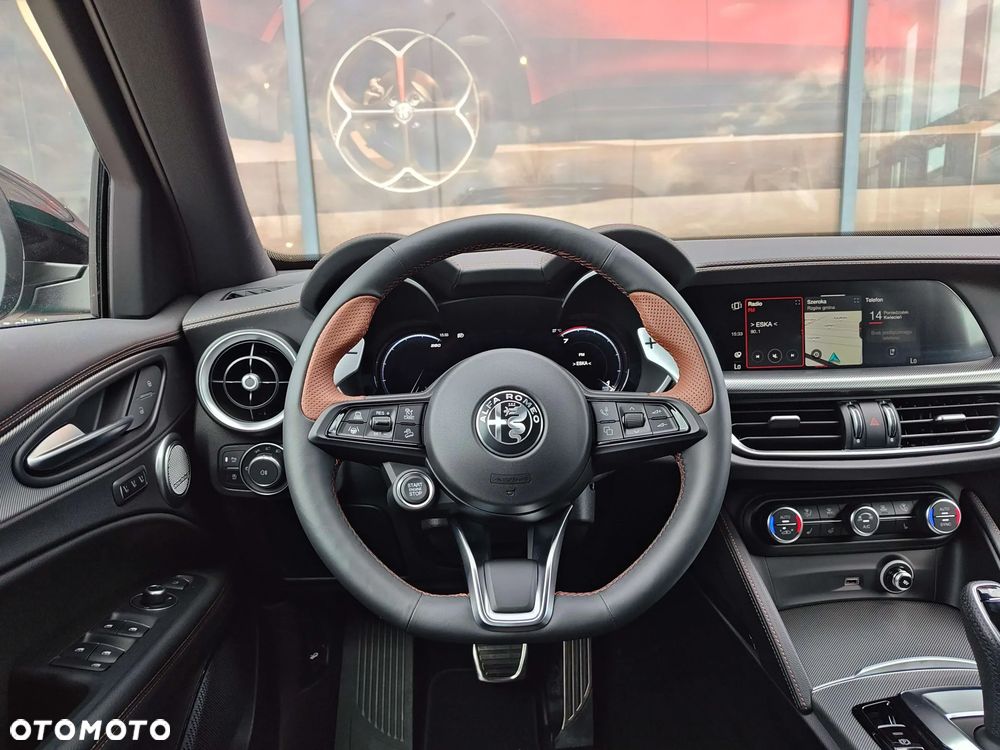 Alfa Romeo Stelvio 2.0 Turbo Intensa Q4 - 14