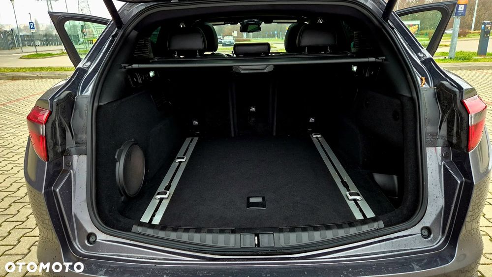 Alfa Romeo Stelvio 2.0 Turbo 16V AT8-Q4 Ti - 35