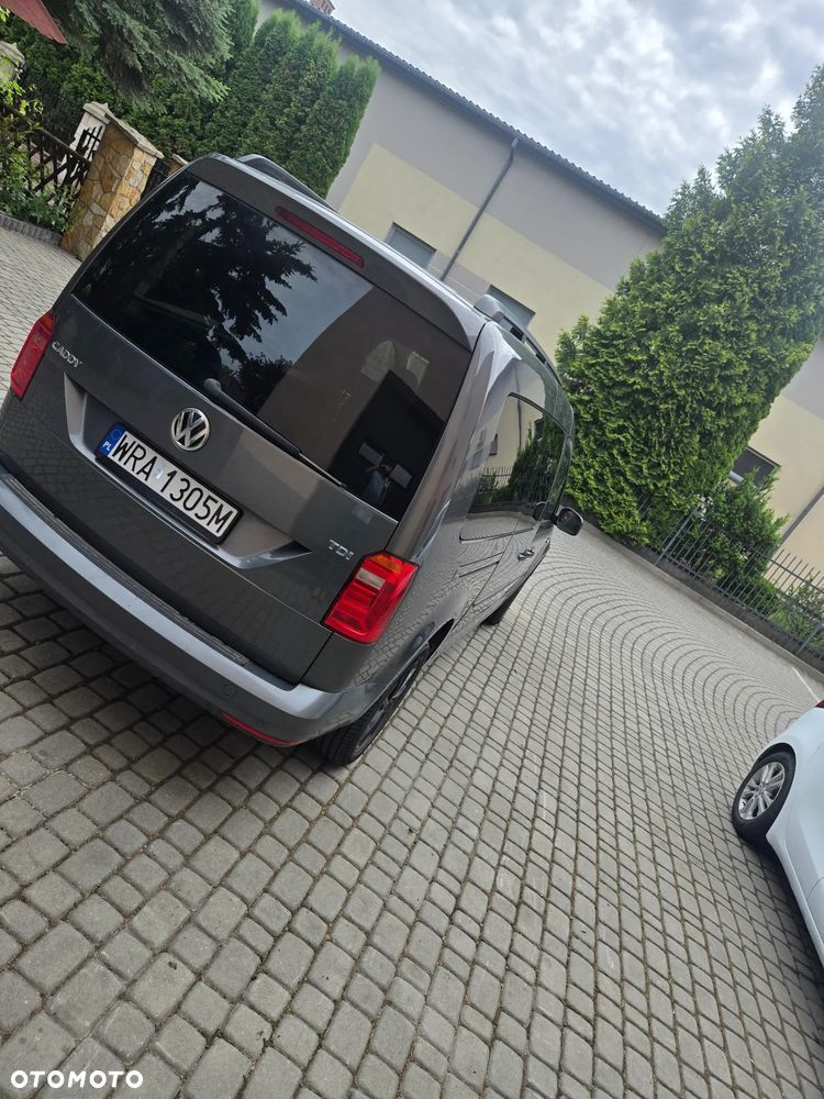 Volkswagen Caddy Maxi Comfortline 4Motion - 5