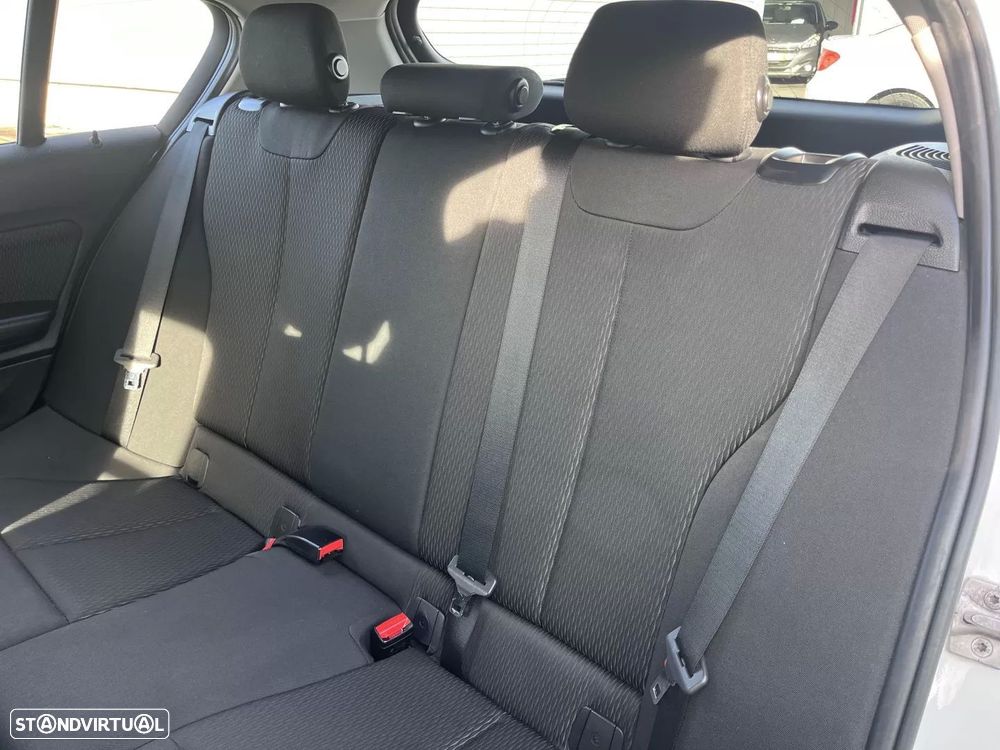 BMW 116 d Line Sport - 21