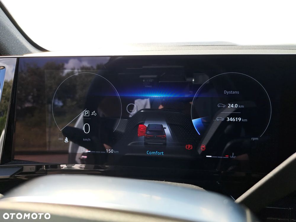 Renault Austral 1.3 TCe mHEV Iconic esprit Alpine - 17