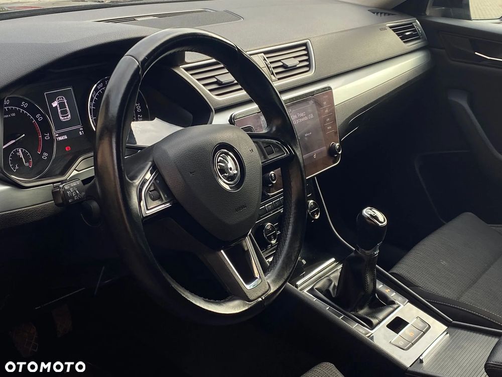 Skoda Superb 1.8 TSI Ambition - 11
